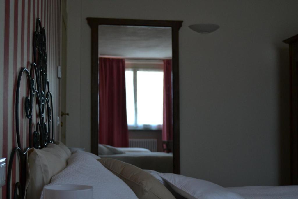 Agriturismo Costa Dei Platani Acqui Terme Rom bilde